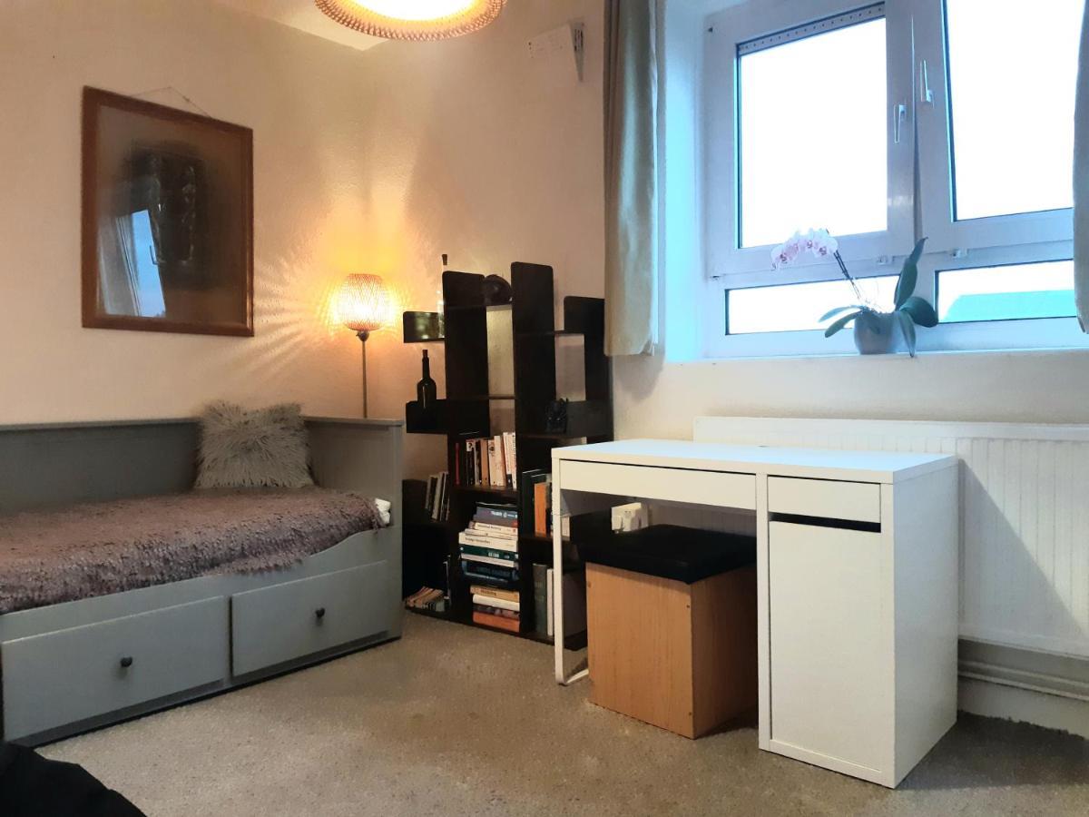 Cosy Room In Camden Town Zone 2 London Kültér fotó